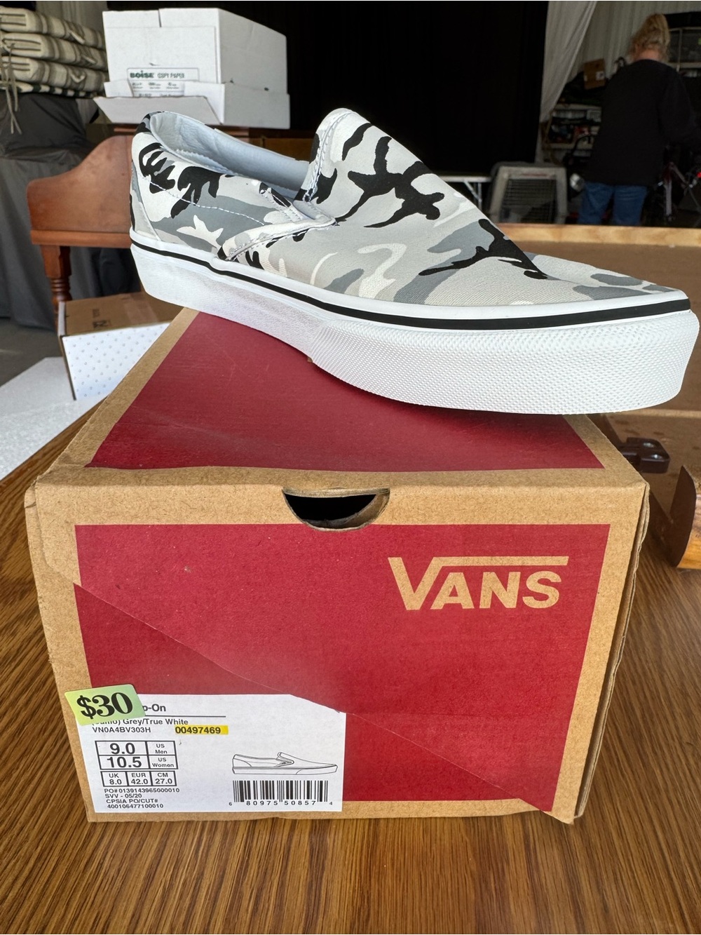 Vans women Slip-On Camo Shoe - White, Gray, Black - Picture 2 of 4